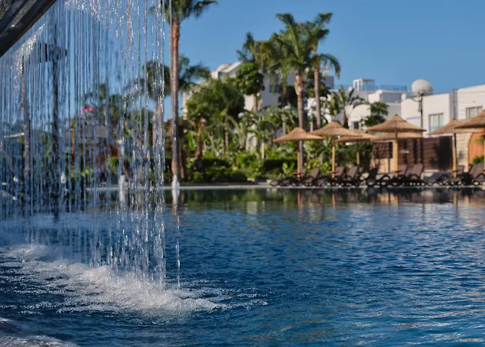 Atlantica Oasis Hotel 4*