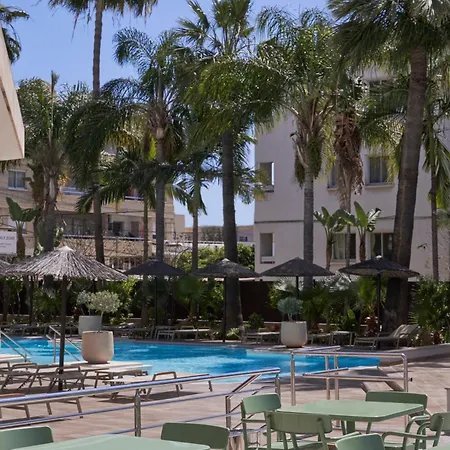 Atlantica Oasis מלון לימסול
