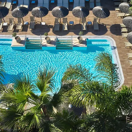 מלון Atlantica Oasis