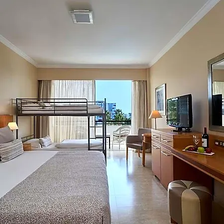 Atlantica Oasis לימסול