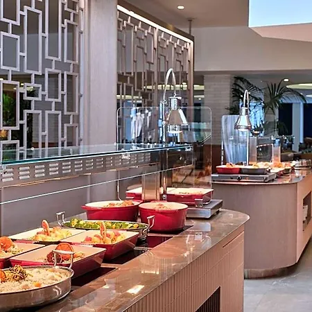 Atlantica Oasis מלון לימסול