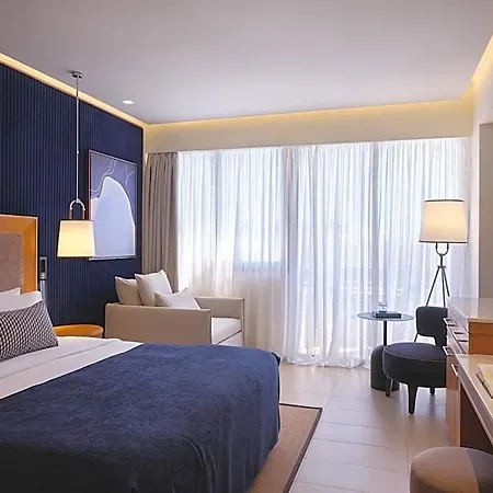 Atlantica Oasis מלון לימסול