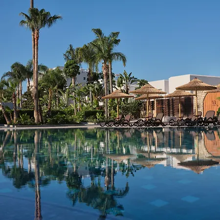 מלון Atlantica Oasis 4*