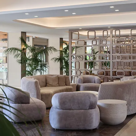 Atlantica Oasis מלון לימסול