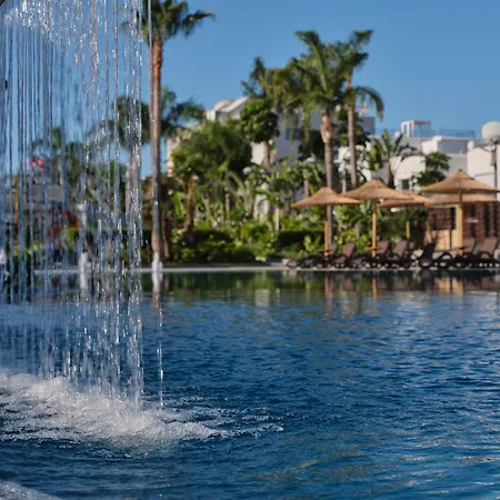 Atlantica Oasis 4* לימסול