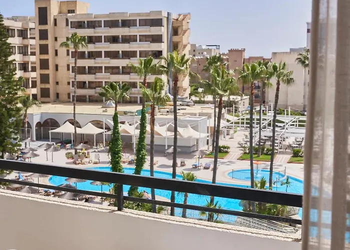 Atlantica Oasis فندق 4*