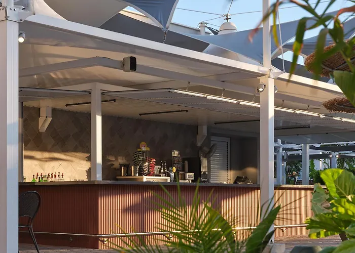 فندق Atlantica Oasis